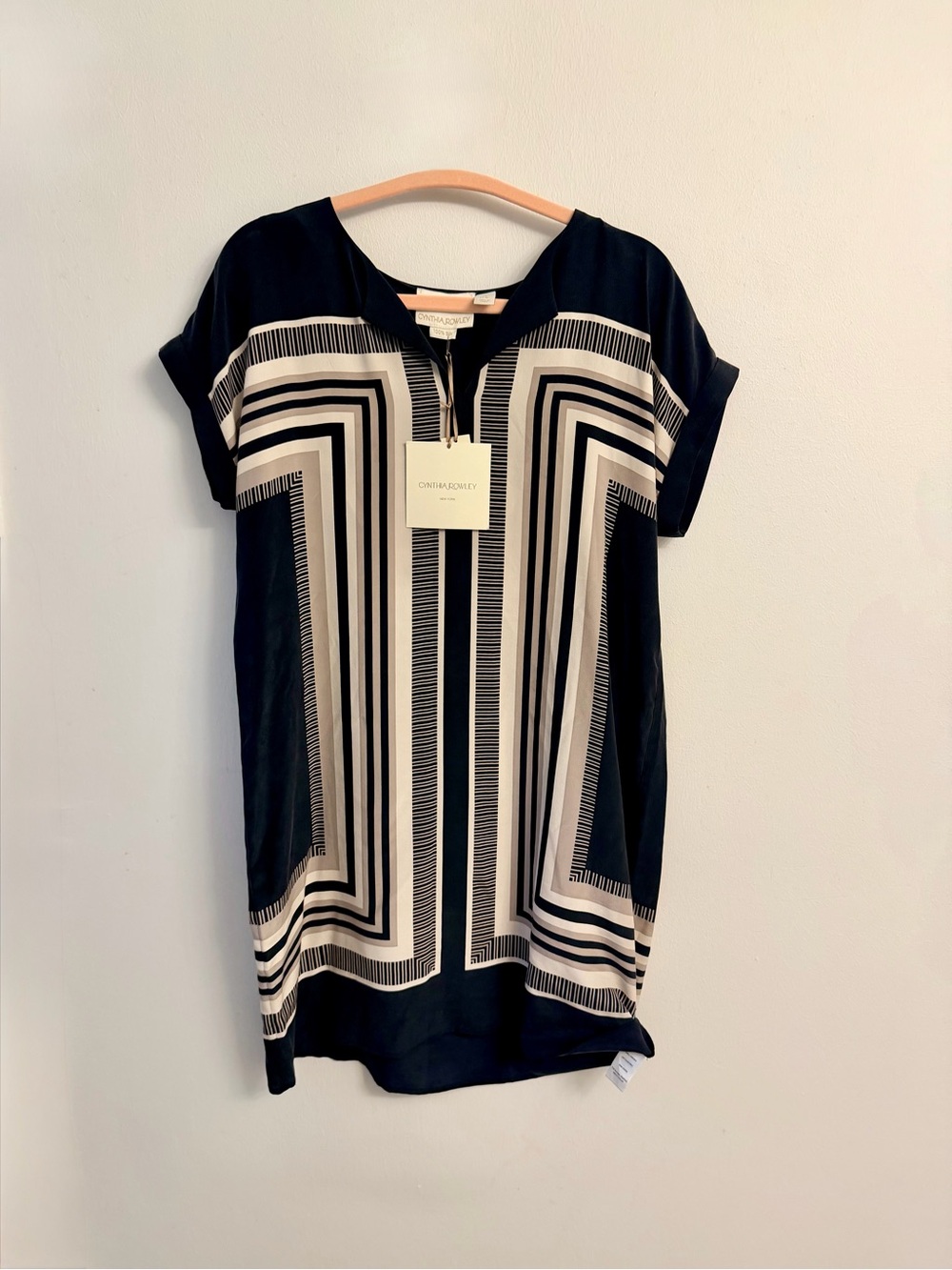 Cynthia Rowley Black Tunic Dress with Cream Geometric Panels Size 8 NWT
